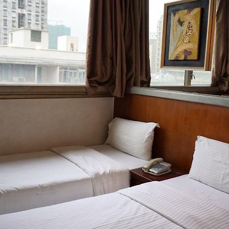 Oriental Lander Hotel Kaulung Kültér fotó