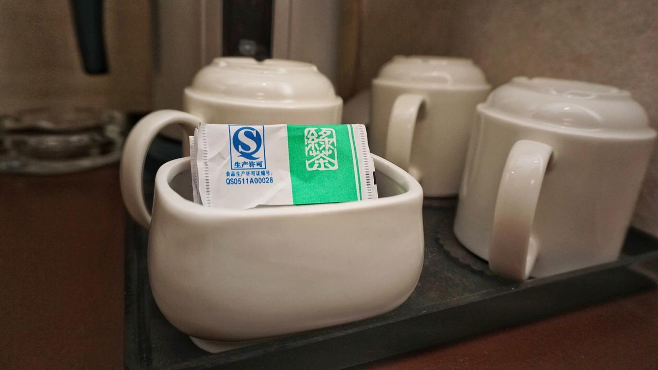 Oriental Lander Hotel Kaulung Kültér fotó